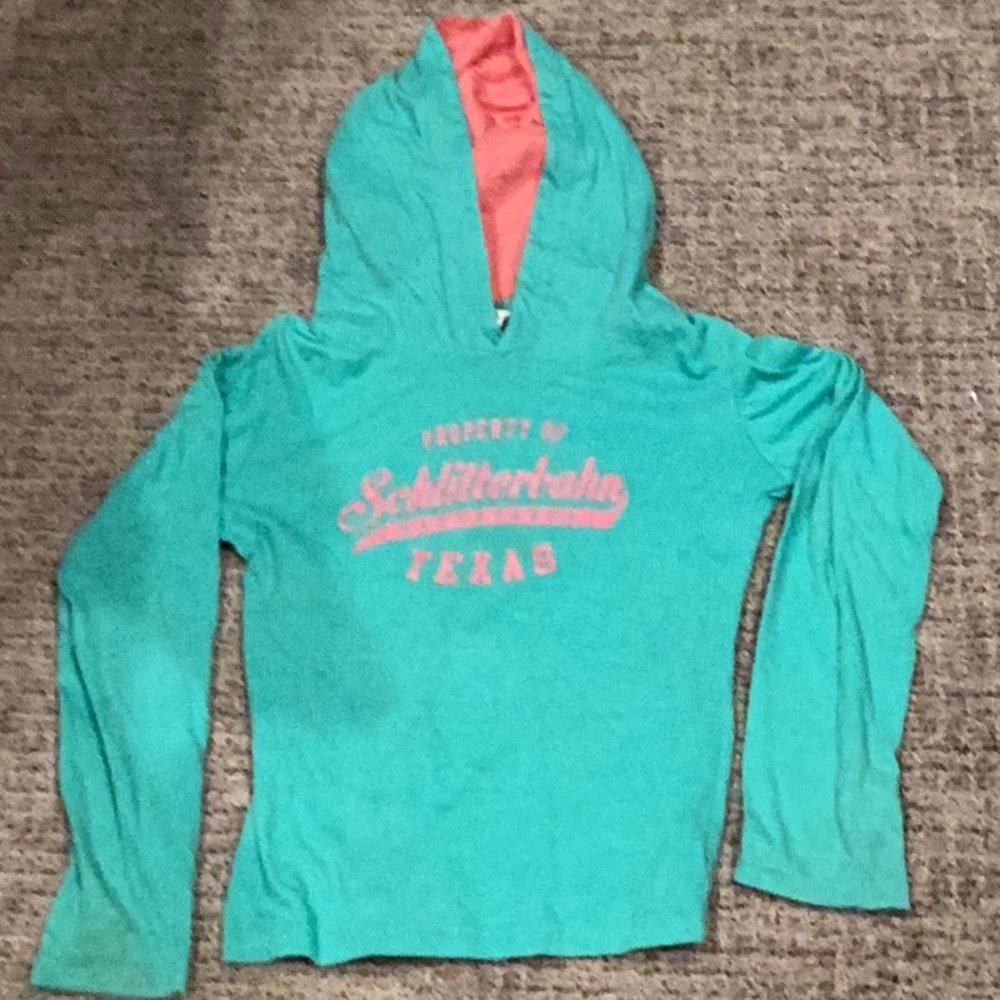 Long sleeve kid t-shirt with hood
